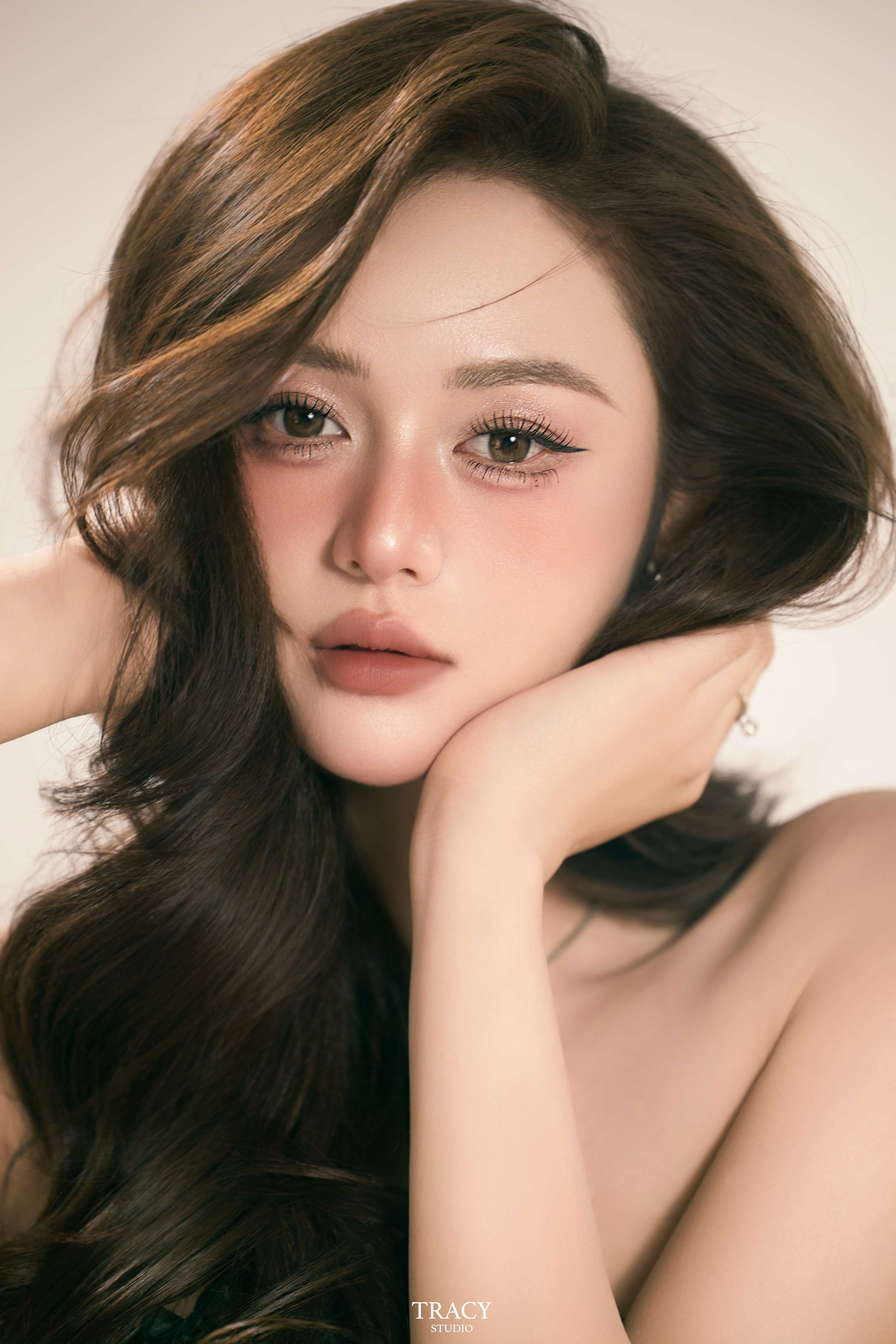 frontend/img/gallery/concept-cool-ngau-slay/tracy-studio-chup-concept-slay-kieu (1).jpg